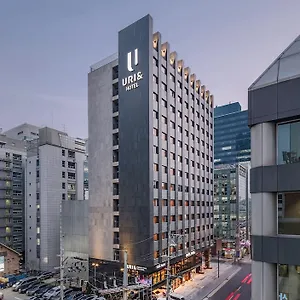 4* Hotel Uri&